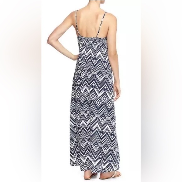 GAP Navy Blue White Geometric Chevron Print Maxi Dress Womens Size XS (1235) - Picture 2 of 6